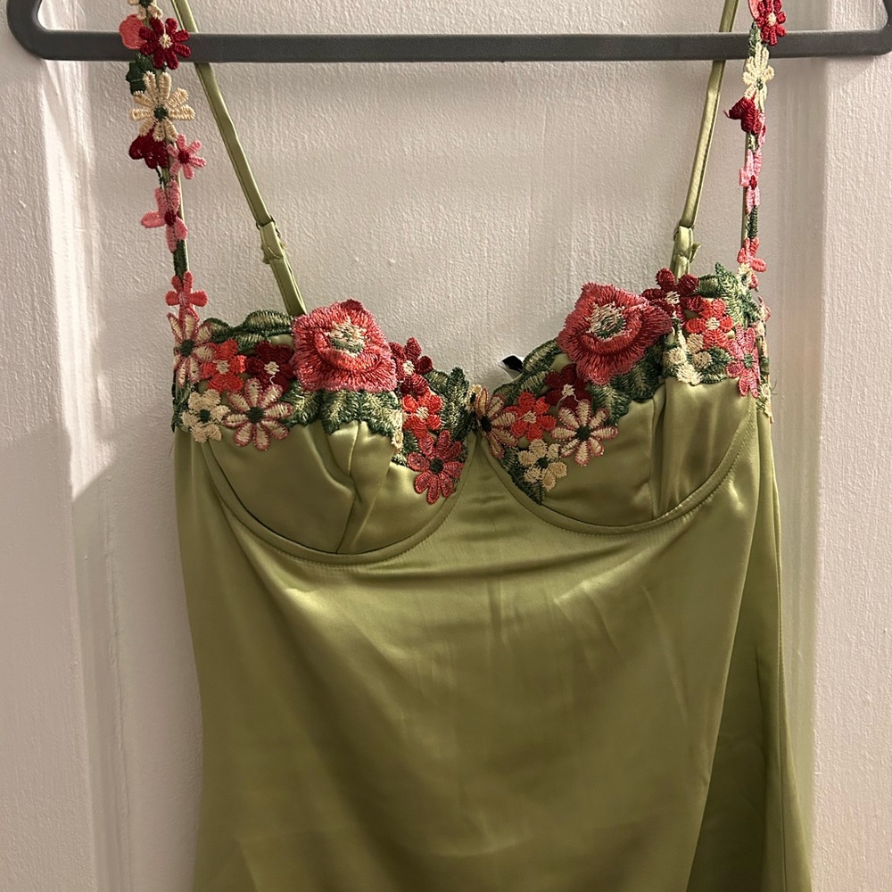 Princess Polly Green Floral Mini Dress - Picture 2 of 6